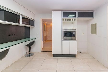 Apartamento para alugar com 120m², 3 quartos e 3 vagasCozinha