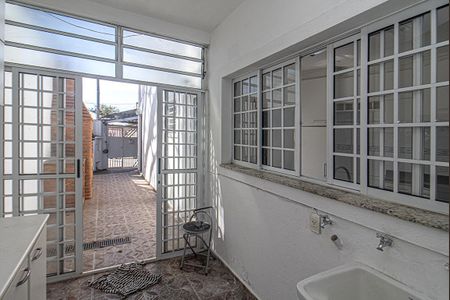 Casa à venda com 125m², 3 quartos e 2 vagasÁrea de Serviço