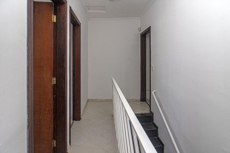 Casa à venda com 125m², 3 quartos e 2 vagasCorredor