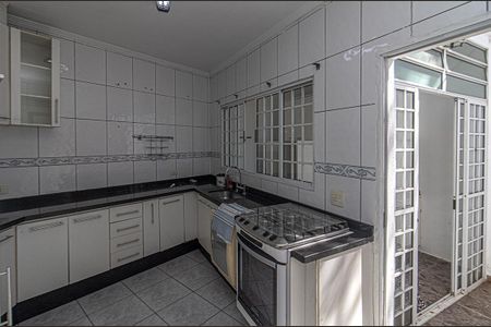 Casa à venda com 125m², 3 quartos e 2 vagasCozinha