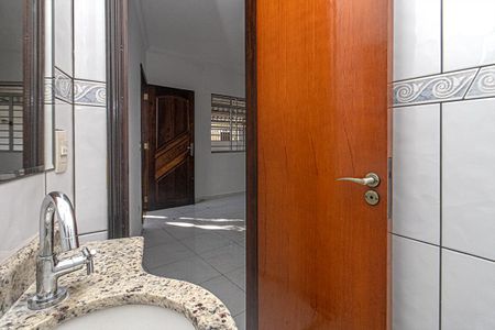 Casa à venda com 125m², 3 quartos e 2 vagasLavabo