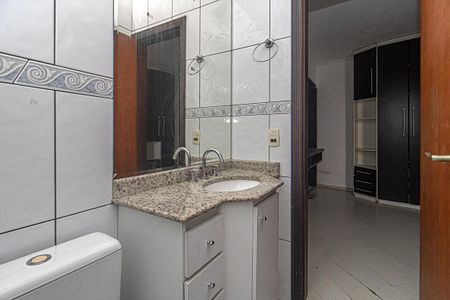 Casa à venda com 125m², 3 quartos e 2 vagasBanheiro da Suíte 