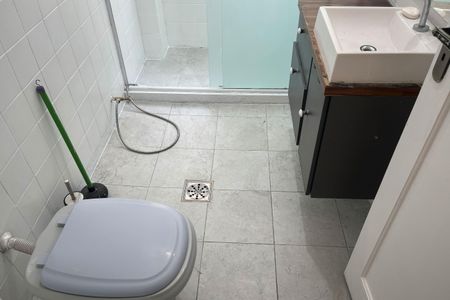 Apartamento para alugar com 109m², 3 quartos e 1 vaga Apartamento para alugar com 109m², 3 quartos e 1 vagaBanheiro Social