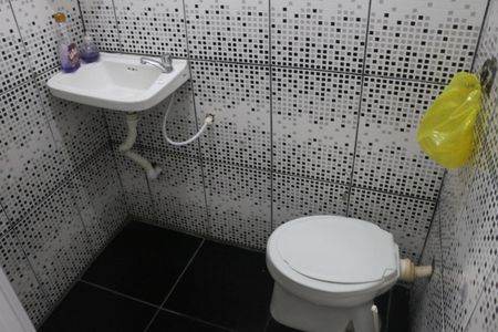 Casa à venda com 217m², 4 quartos e sem vagaBanheiro 3