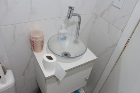 Casa à venda com 217m², 4 quartos e sem vagaBanheiro 2