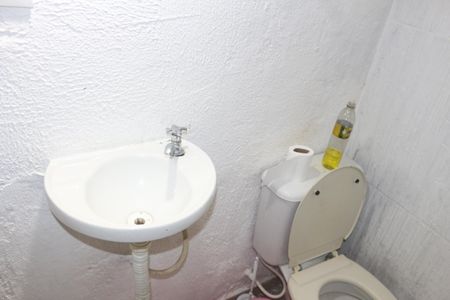 Casa à venda com 217m², 4 quartos e sem vagaBanheiro 1