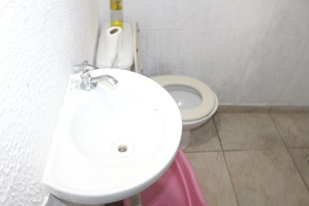 Casa à venda com 217m², 4 quartos e sem vagaBanheiro 1