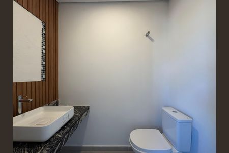 Casa à venda com 300m², 3 quartos e 7 vagasLavabo