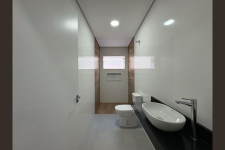 Casa à venda com 300m², 3 quartos e 7 vagasBanheiro 2