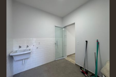 Casa à venda com 300m², 3 quartos e 7 vagasLavanderia