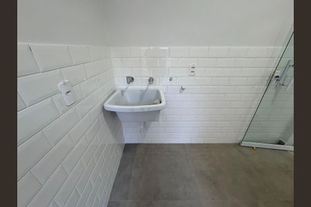 Casa à venda com 300m², 3 quartos e 7 vagasLavanderia