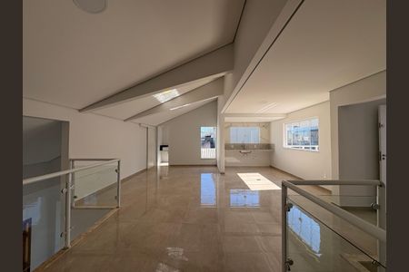 Casa à venda com 300m², 3 quartos e 7 vagasCobertura