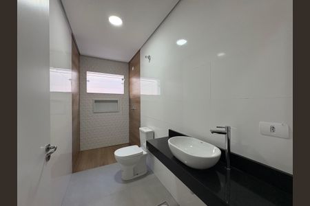 Casa à venda com 300m², 3 quartos e 7 vagasBanheiro 2