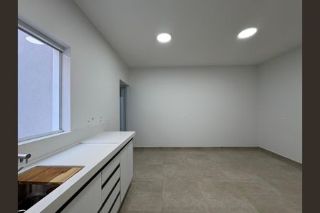 Casa à venda com 300m², 3 quartos e 7 vagasCozinha