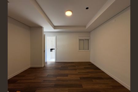 Casa à venda com 300m², 3 quartos e 7 vagasSuite