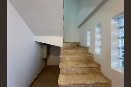 Casa à venda com 300m², 3 quartos e 7 vagasHall de entrada