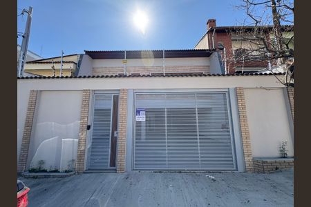 Casa à venda com 300m², 3 quartos e 7 vagasFachada + plaquinha