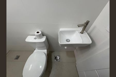 Casa à venda com 300m², 3 quartos e 7 vagasBanheiro 1