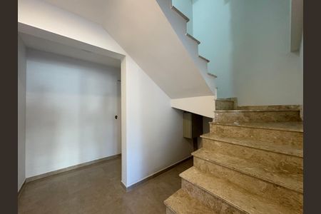 Casa à venda com 300m², 3 quartos e 7 vagasHall de entrada