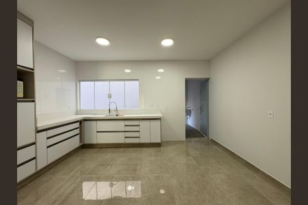 Casa à venda com 300m², 3 quartos e 7 vagasCozinha