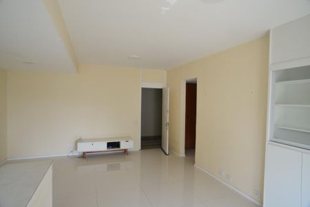 Apartamento à venda com 65m², 1 quarto e 1 vagaSala