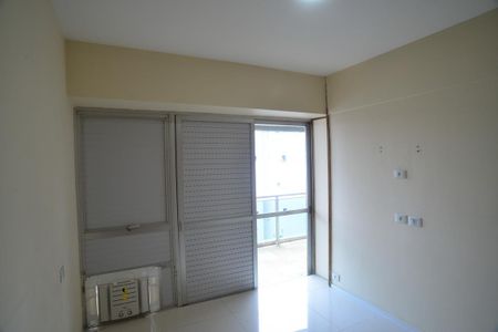 Apartamento à venda com 65m², 1 quarto e 1 vagaQuarto