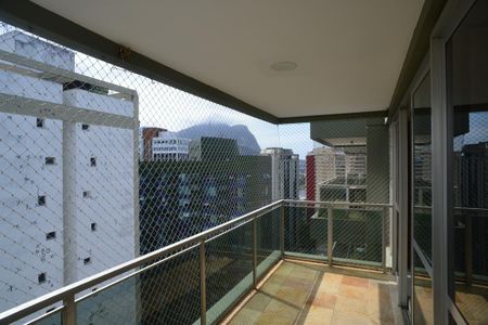 Varanda de apartamento à venda com 1 quarto, 65m² em Barra da Tijuca, Rio de Janeiro