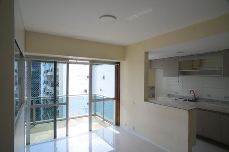 Sala de apartamento à venda com 1 quarto, 65m² em Barra da Tijuca, Rio de Janeiro