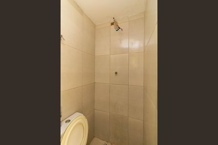 Banheiro Social de kitnet/studio para alugar com 1 quarto, 16m² em Parque Savoi City, São Paulo