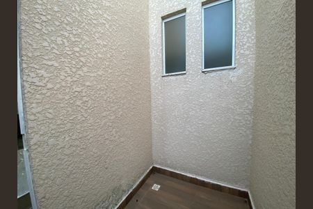 Apartamento à venda com 26m², 1 quarto e sem vagaQuintal