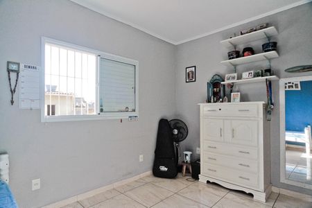 Casa à venda com 209m², 3 quartos e 3 vagas Casa à venda com 209m², 3 quartos e 3 vagasQuarto 2