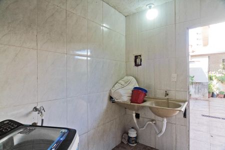 Casa à venda com 209m², 3 quartos e 3 vagas Casa à venda com 209m², 3 quartos e 3 vagasÁrea de Serviço