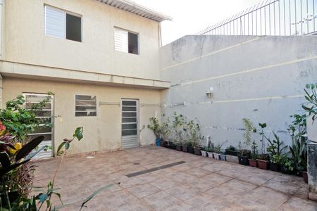 Casa à venda com 209m², 3 quartos e 3 vagas Casa à venda com 209m², 3 quartos e 3 vagasÁrea externa