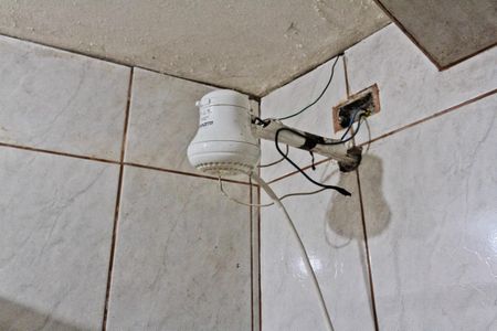 Casa à venda com 209m², 3 quartos e 3 vagas Casa à venda com 209m², 3 quartos e 3 vagasEdícula