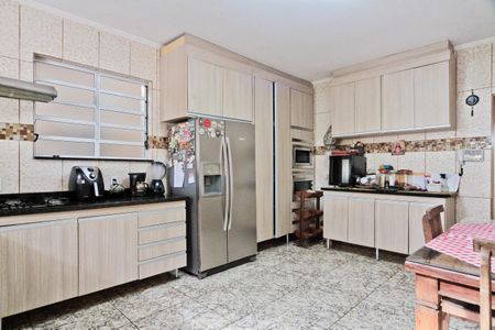 Casa à venda com 209m², 3 quartos e 3 vagas Casa à venda com 209m², 3 quartos e 3 vagasCozinha