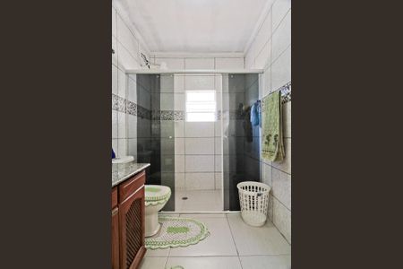 Casa à venda com 209m², 3 quartos e 3 vagas Casa à venda com 209m², 3 quartos e 3 vagasBanheiro Social