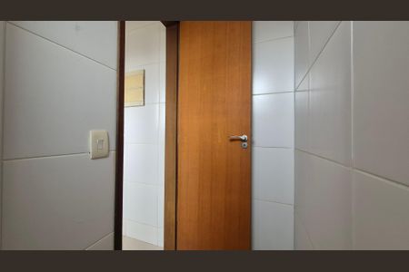 Apartamento à venda com 106m², 3 quartos e 2 vagasBanheiro de Serviço