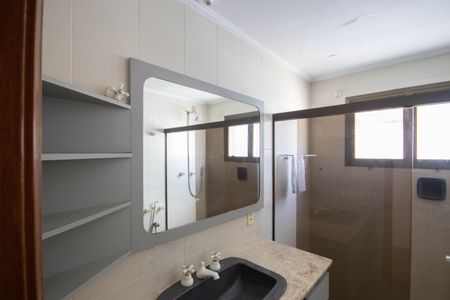 Apartamento para alugar com 195m², 4 quartos e 3 vagasBanheiro