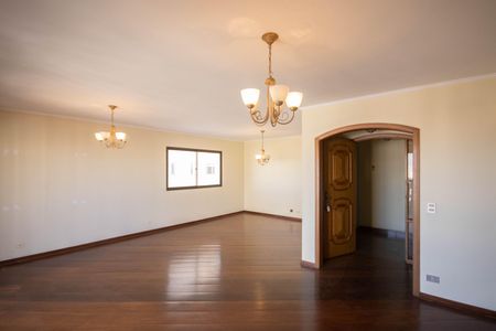 Apartamento para alugar com 195m², 4 quartos e 3 vagasSala