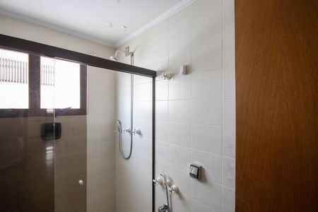 Apartamento para alugar com 195m², 4 quartos e 3 vagasBanheiro