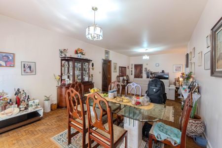 Apartamento à venda com 223m², 4 quartos e 1 vagaSala