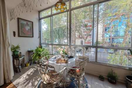 Apartamento à venda com 223m², 4 quartos e 1 vagaSacada