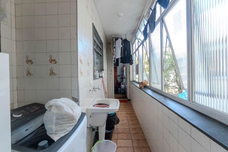 Apartamento à venda com 223m², 4 quartos e 1 vagaÁrea de Serviço