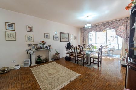 Apartamento à venda com 223m², 4 quartos e 1 vagaSala