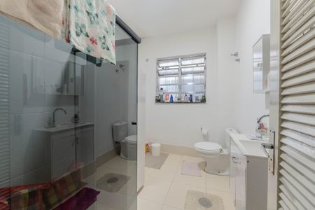 Apartamento à venda com 223m², 4 quartos e 1 vagaBanheiro 1