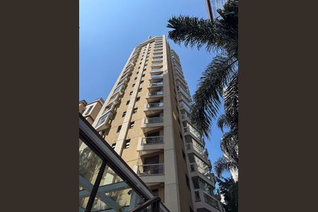 Apartamento à venda com 103m², 2 quartos e 2 vagasFachada
