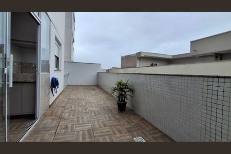 Apartamento para alugar com 62m², 2 quartos e 2 vagasQuintal