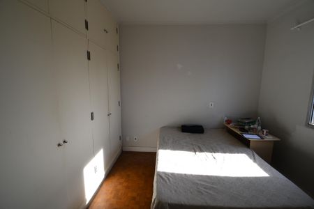 Quarto 2 de apartamento à venda com 2 quartos, 70m² em Centro, Campinas