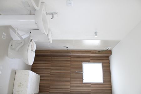 Banheiro de kitnet/studio para alugar com 1 quarto, 25m² em Vila Regente Feijó, São Paulo