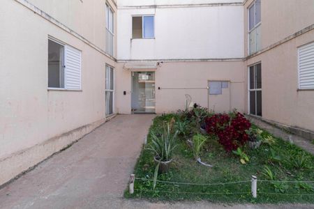 Apartamento à venda com 55m², 2 quartos e 1 vaga Apartamento à venda com 55m², 2 quartos e 1 vagaFachada do bloco